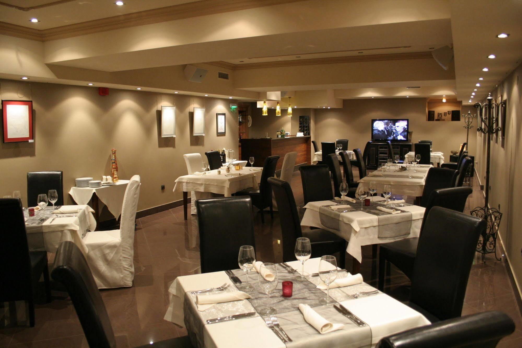 Ventura Boutique Hotel Varna ภายนอก รูปภาพ