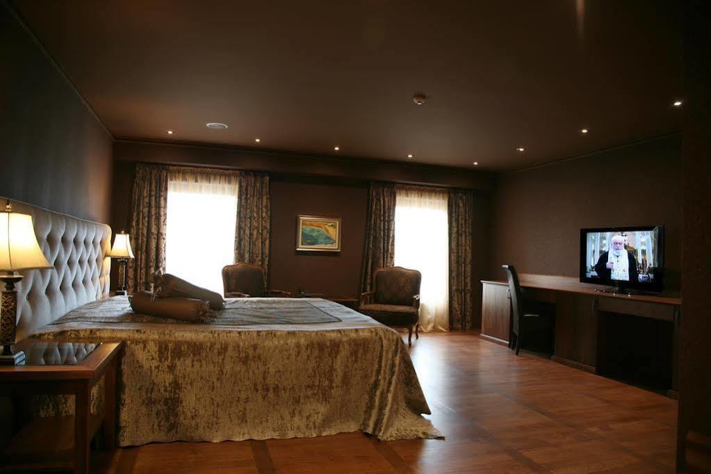 Ventura Boutique Hotel Varna ภายนอก รูปภาพ