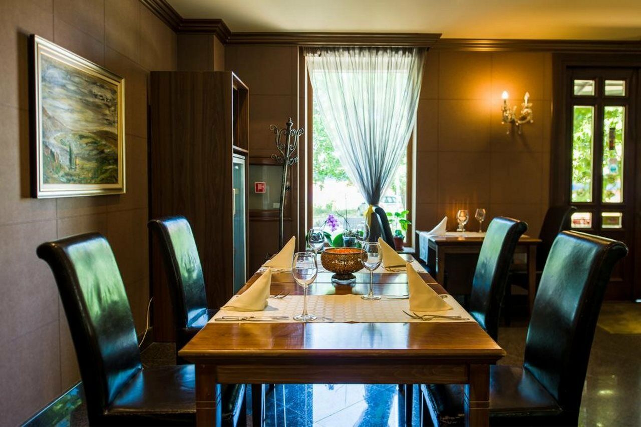 Ventura Boutique Hotel Varna ภายนอก รูปภาพ