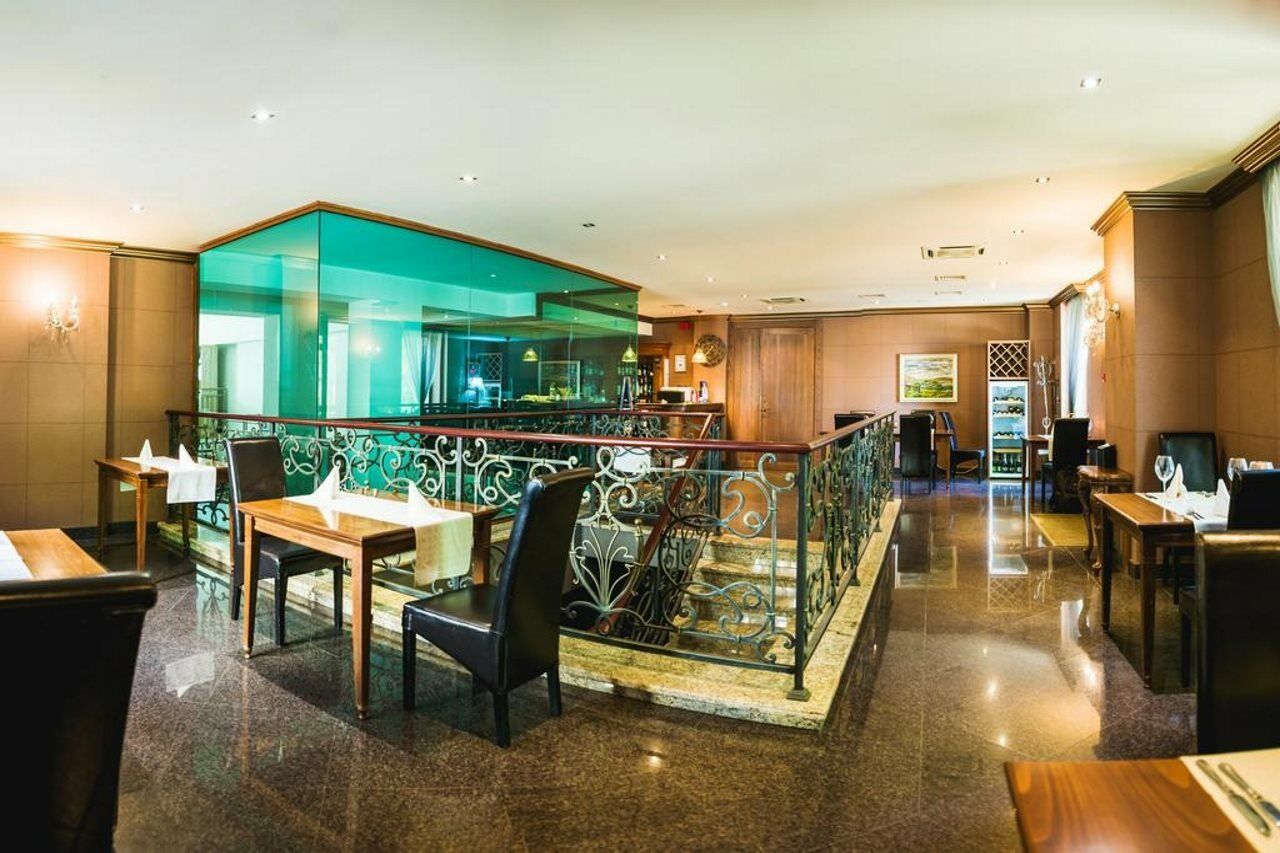 Ventura Boutique Hotel Varna ภายนอก รูปภาพ